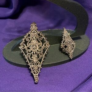 Elegant Silver Filigree Pendant and Earring Set